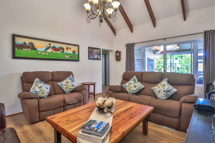 4 Bedroom Property for Sale in Kraaibosch Country Estate Western Cape